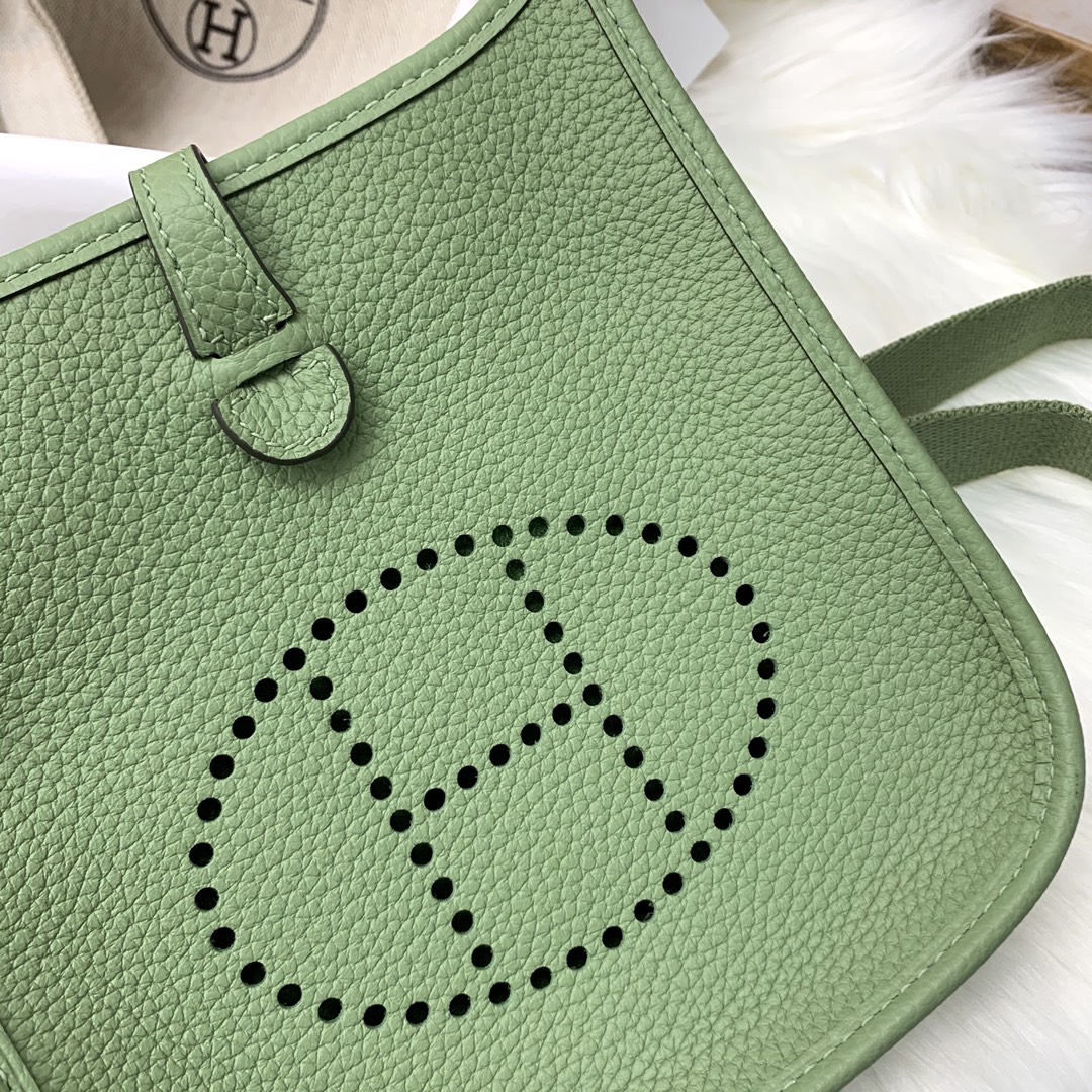 에르메스 미니 에블린16 아보카도그린 은장 끌레망스 가죽